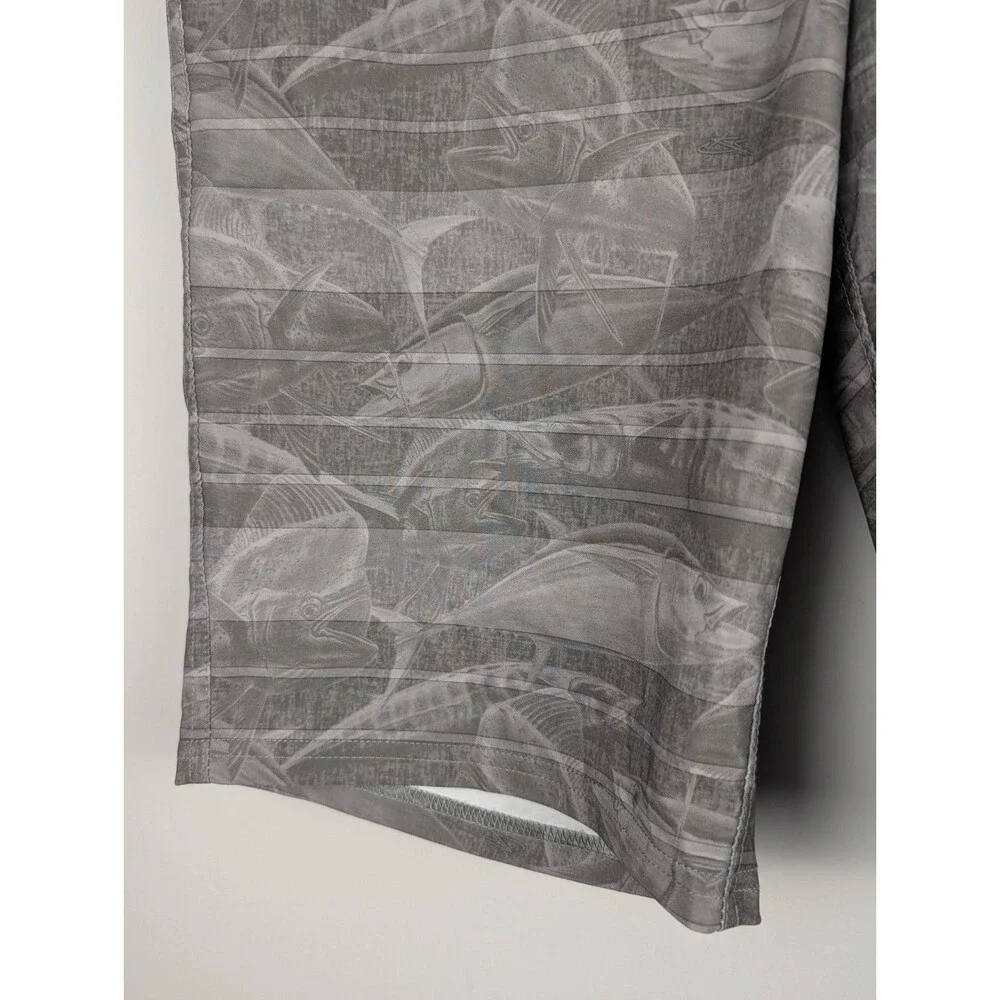 Huk Performance Fishing Shorts Men's 28 Gray Graphic Fish Print Hybrid Board - Picture 5 of 14